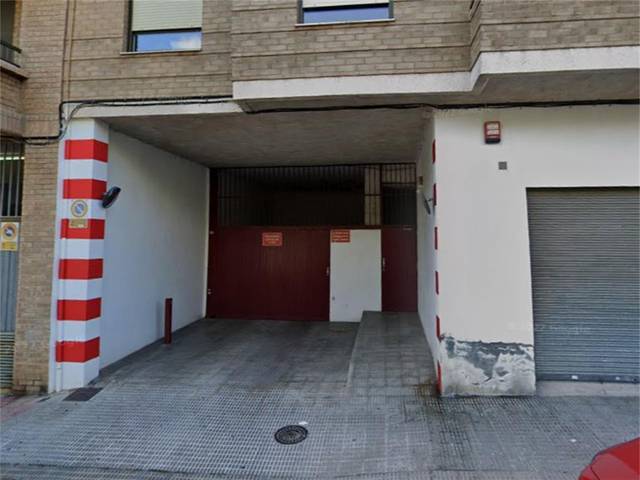 Garaje en Alquiler en Calle Los Olivares en Pueblo