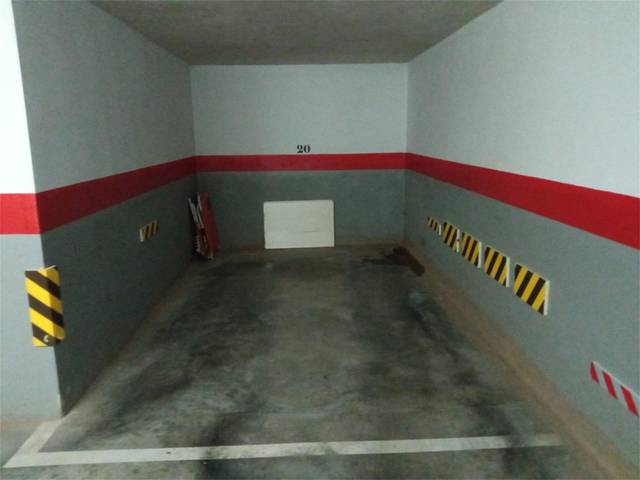 Garaje en Venta en Calle del Padre Vicent Ribes, 8 en Alquenència - Venècia