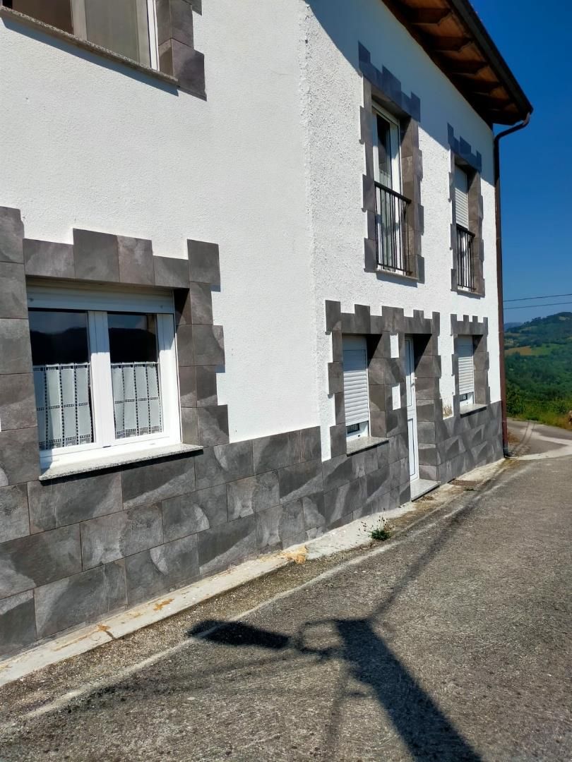 Exterior view of House or chalet for sale in Cabranes  with Air Conditioner