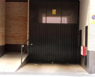 Garage for sale in Calle Julián Ribera, Barrio del Ave