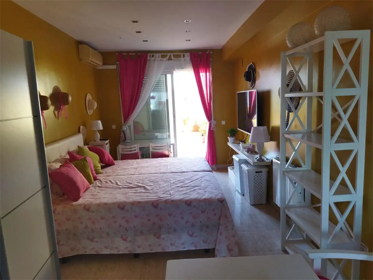 Habitación de Dúplex en venta en Benicarló con Aire acondicionado, Terraza y Balcón
