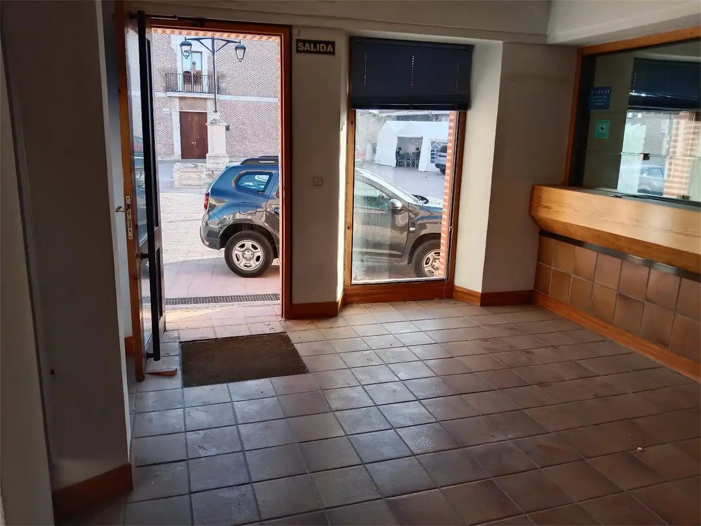 Commercial properties for rent in Serrada  with Air Conditioner and Heating