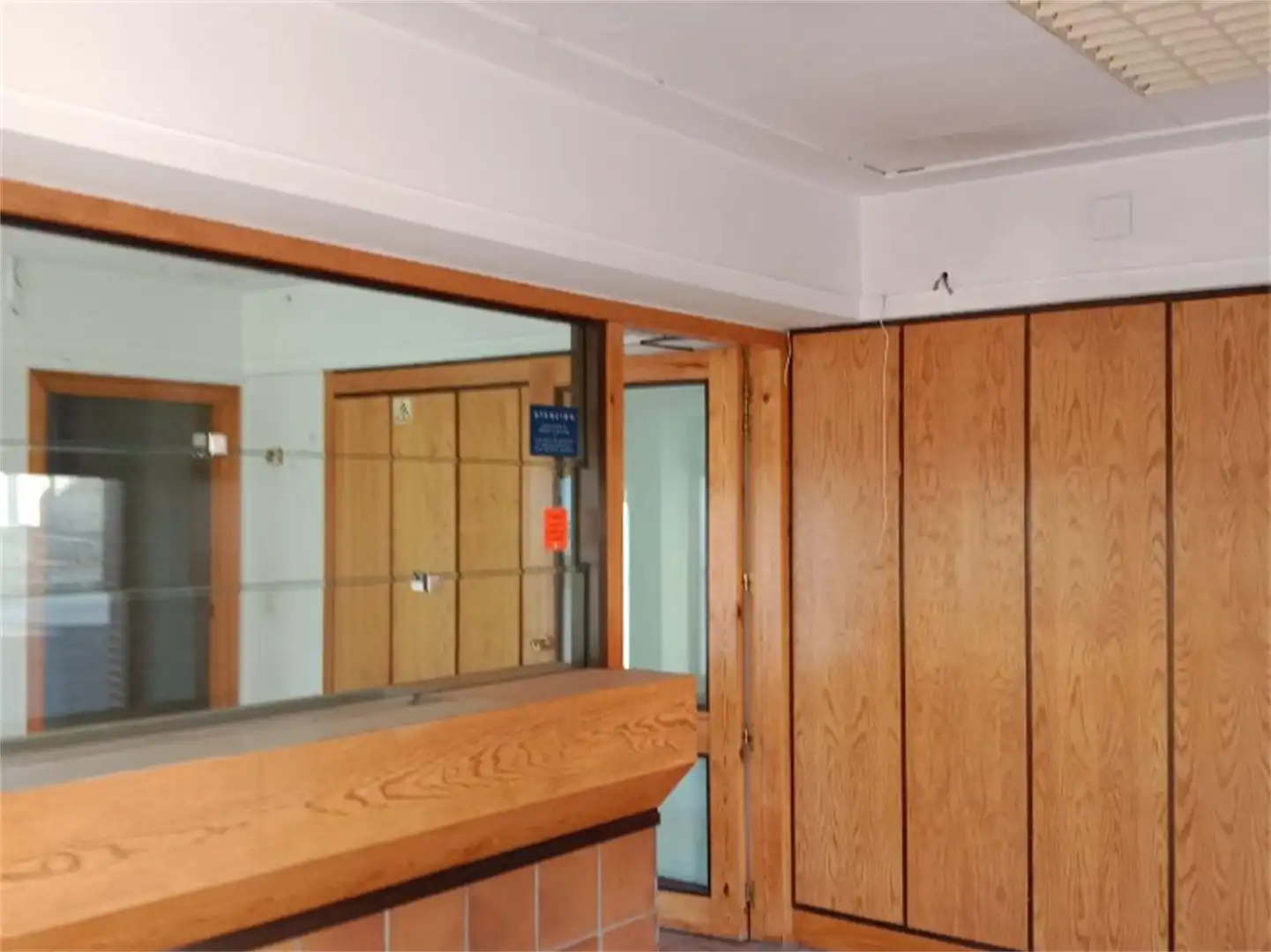 Commercial properties for rent in Serrada  with Air Conditioner and Heating