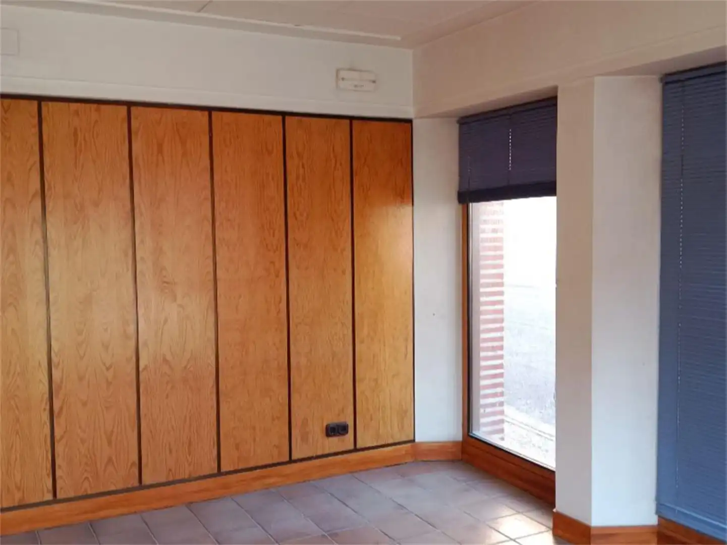 Bedroom of Commercial properties for rent in Serrada  with Air Conditioner and Heating