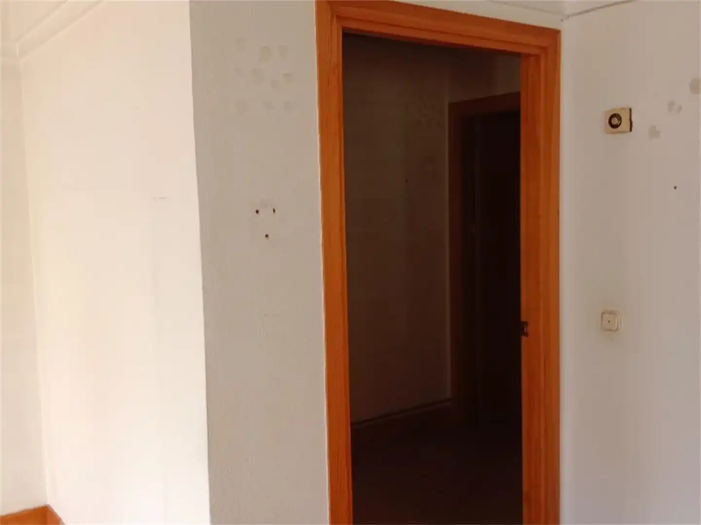 Commercial properties for rent in Serrada  with Air Conditioner and Heating