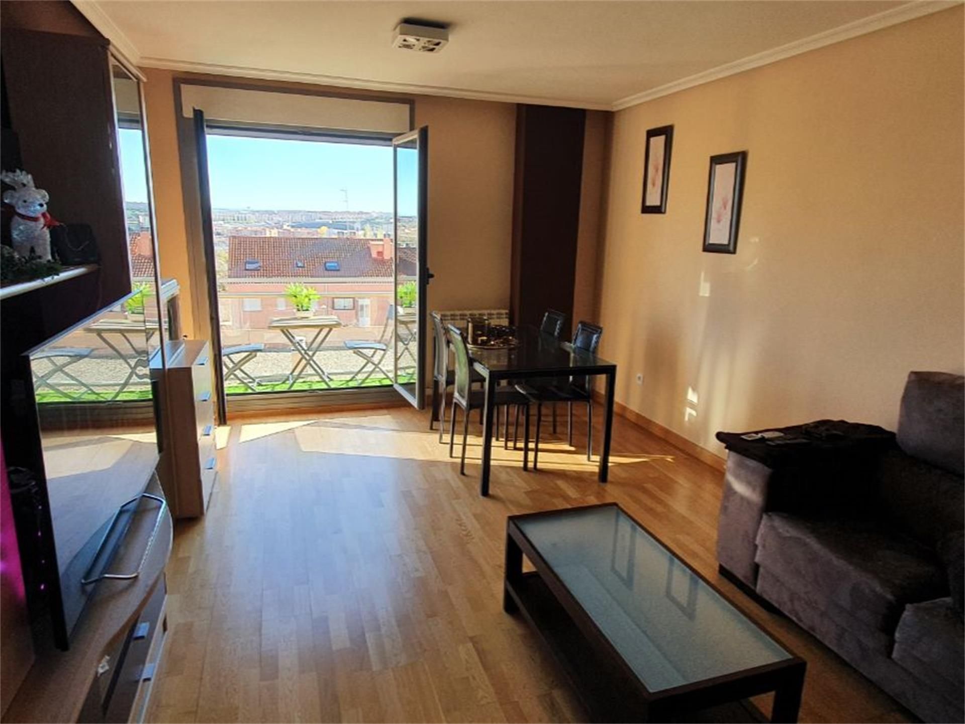 Bedroom of Flat to share in Salamanca Capital  with Air Conditioner, Heating and Private garden