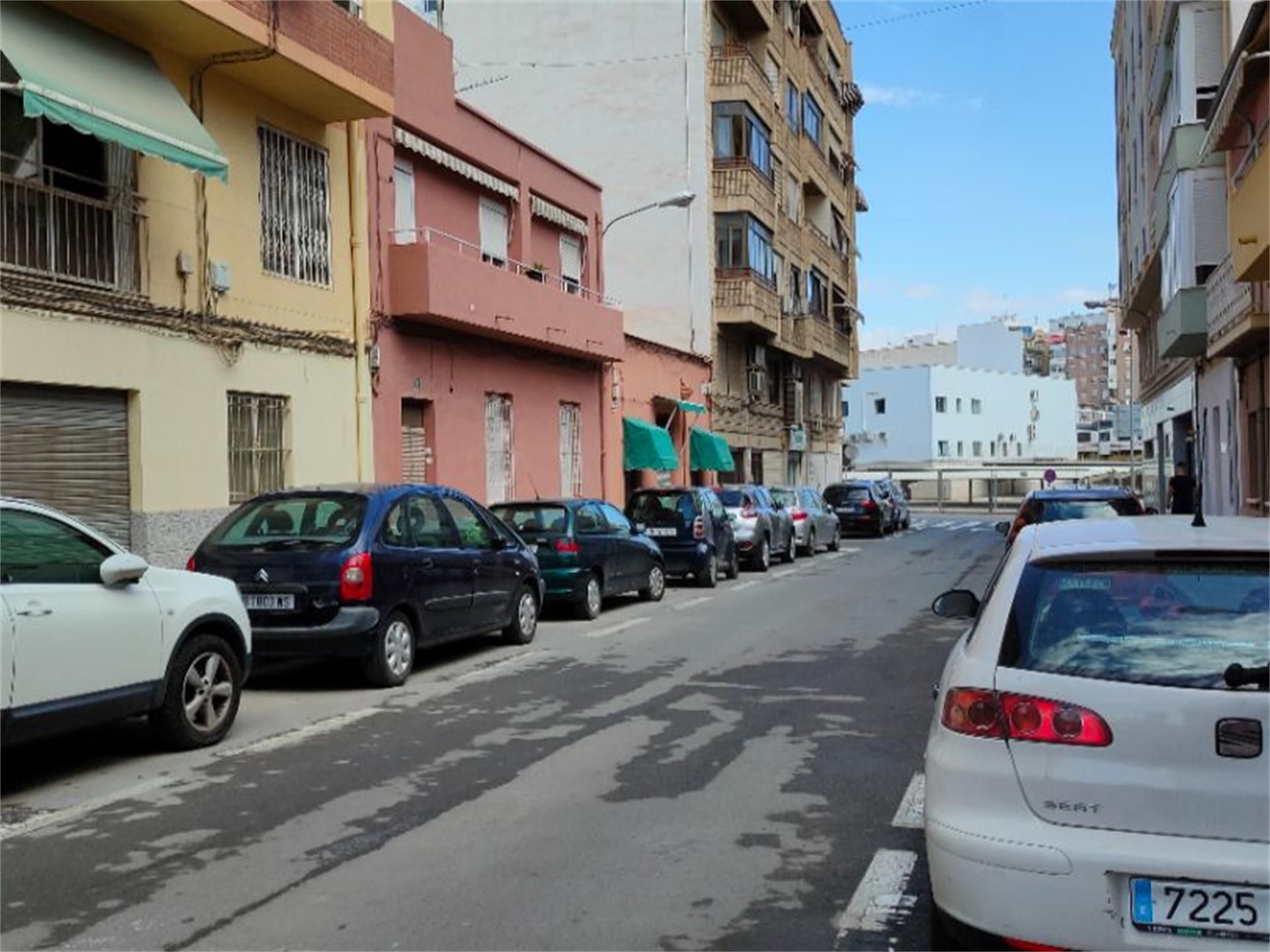 Vista exterior de Garaje de alquiler en Alicante / Alacant
