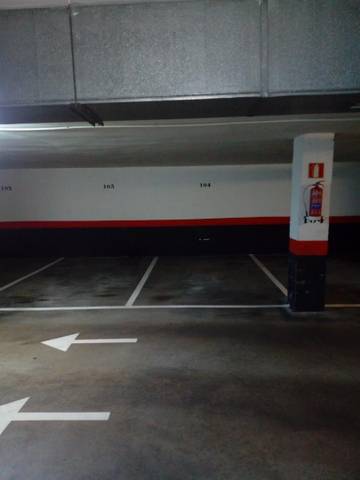 Garaje en Venta en Calle del Damasquillo en Las Águilas