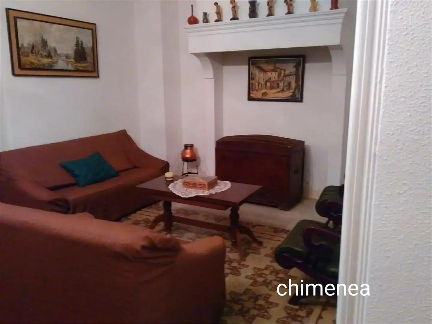 Casa adosada en venta en Calle Peñas, Cabeza del Buey Sala de estar de Casa adosada en venta en Cabeza del Buey con Terraza, Trastero y Amueblado