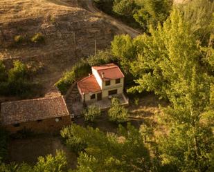 Vista exterior de Finca rústica en venda en Montejo de Tiermes amb Jardí privat i Moblat