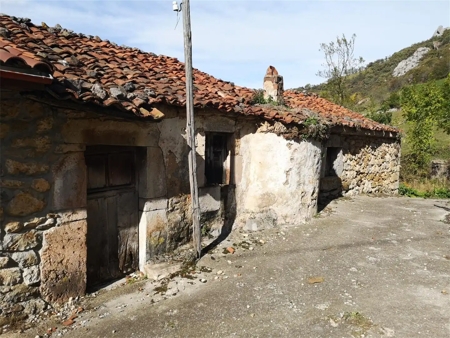 Detached homes for sale in Lugar Urria, Somiedo Exterior view of Detached homes for sale in Somiedo
