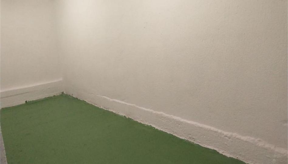 Box room to rent in Calle Flores, Circular, Valladolid - image 1 Photo 1 of Box room to rent in Calle Flores, Circular, Valladolid