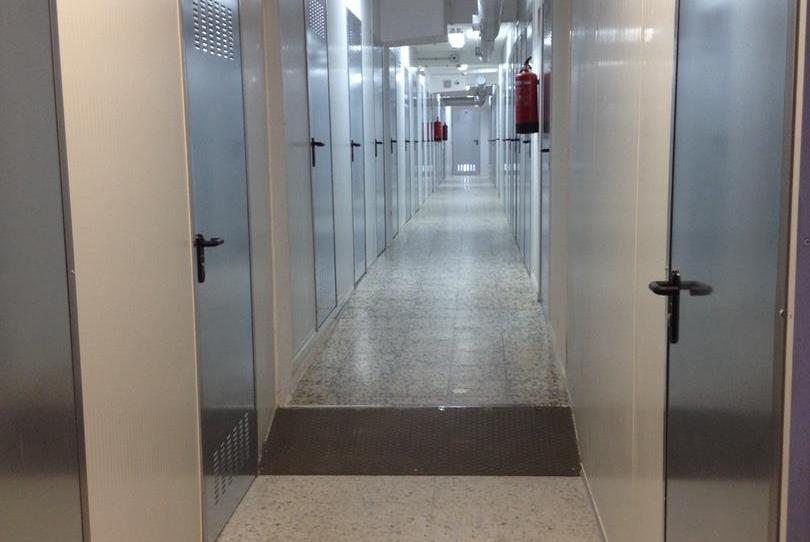 Photo 1 of Box room to rent in Calle de Pico Balaitus, Peñagrande, Madrid