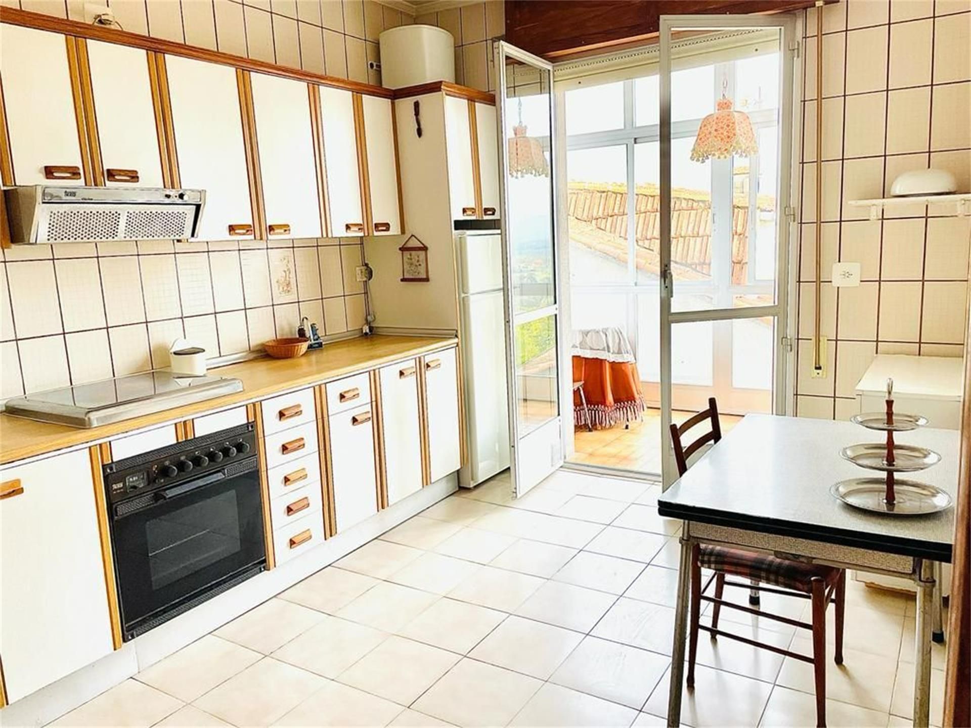 Kitchen of Flat for sale in Maceda  with Heating, Terrace and Furnished