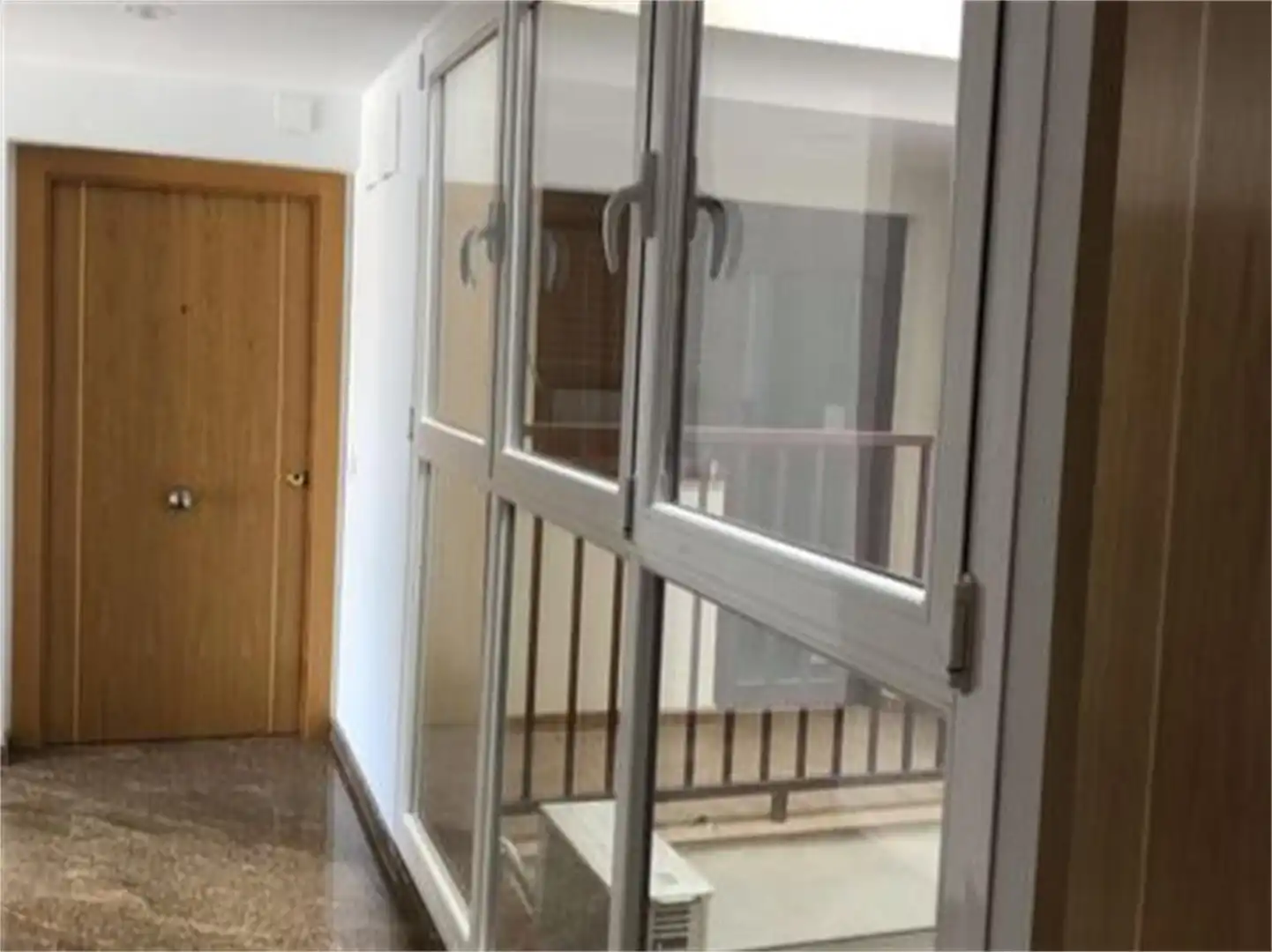 Flat for rent in Calle Alta del Pilar, Villarejo de Fuentes Flat for rent in Villarejo de Fuentes with Air Conditioner