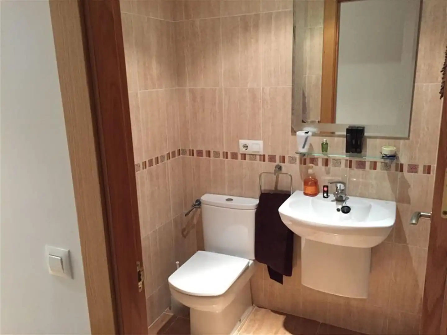 Flat for rent in Calle Alta del Pilar, Villarejo de Fuentes Bathroom of Flat for rent in Villarejo de Fuentes with Air Conditioner