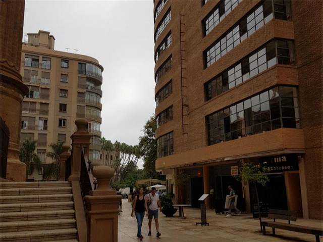 Garaje en Alquiler en Calle Póstigo de los Abades en Centro Histórico