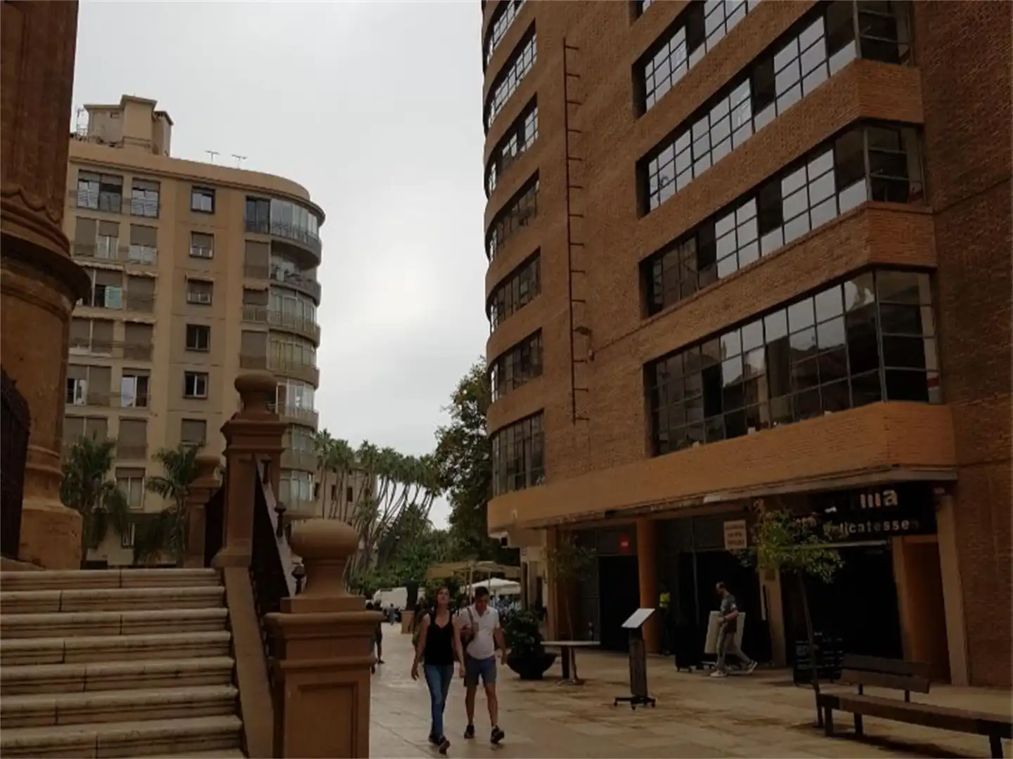 Vista exterior de Garaje de alquiler en Málaga