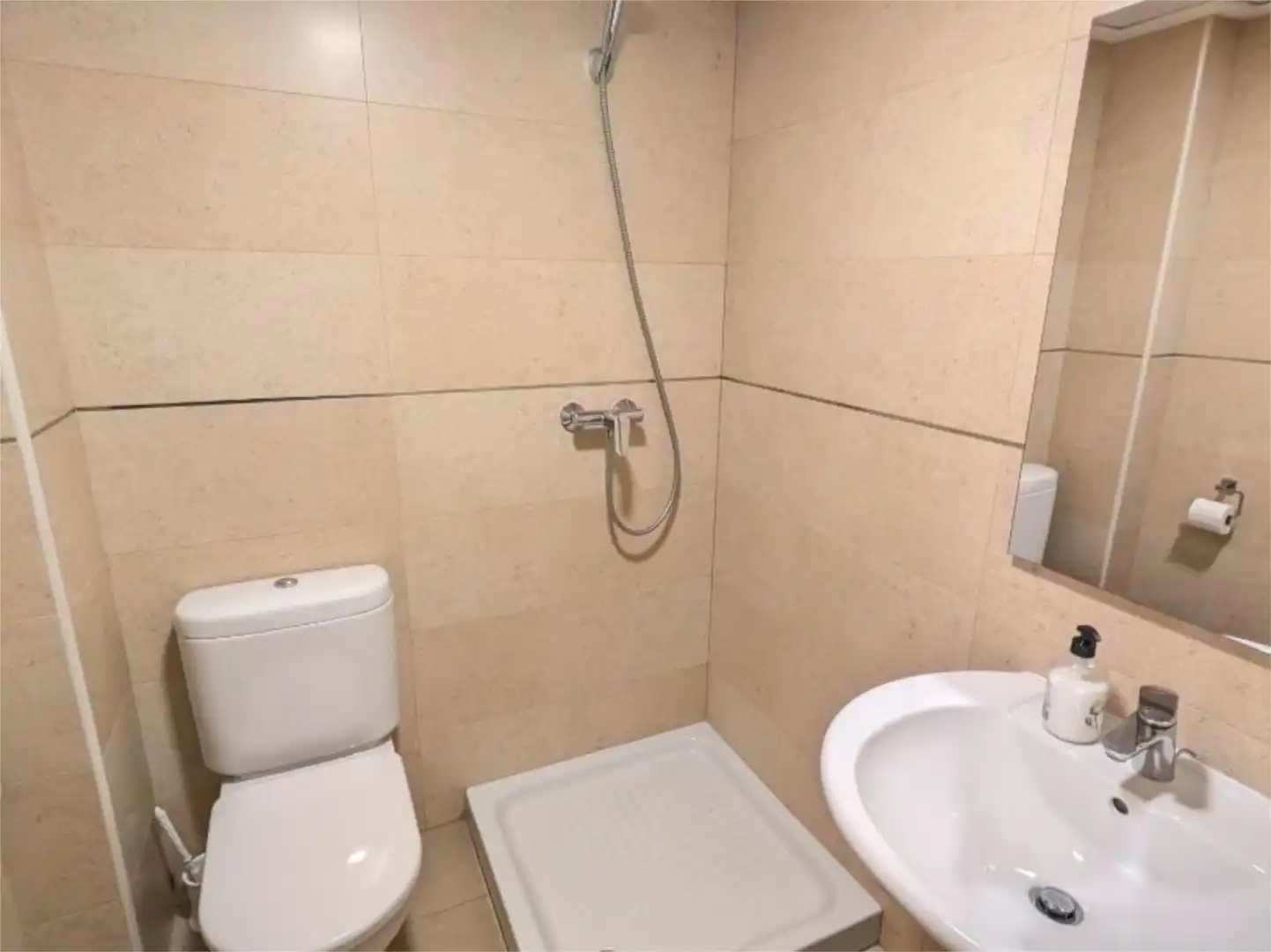Ground floor for rent in Calle Llavador, Centro Urbano