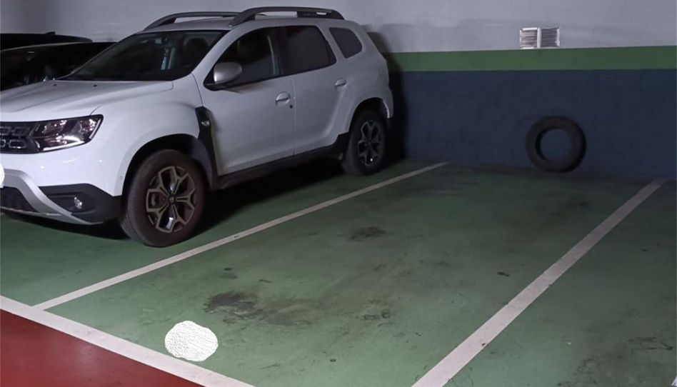 Garaje en venta en Carrer de L'empordà, La Gavarra, Cornellà de Llobregat - imagen 1 Foto 1 de Garaje en venta en Carrer de L'empordà, La Gavarra, Cornellà de Llobregat