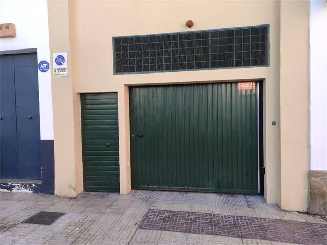 Garaje en Venta en Calle Coimbra en La Estación