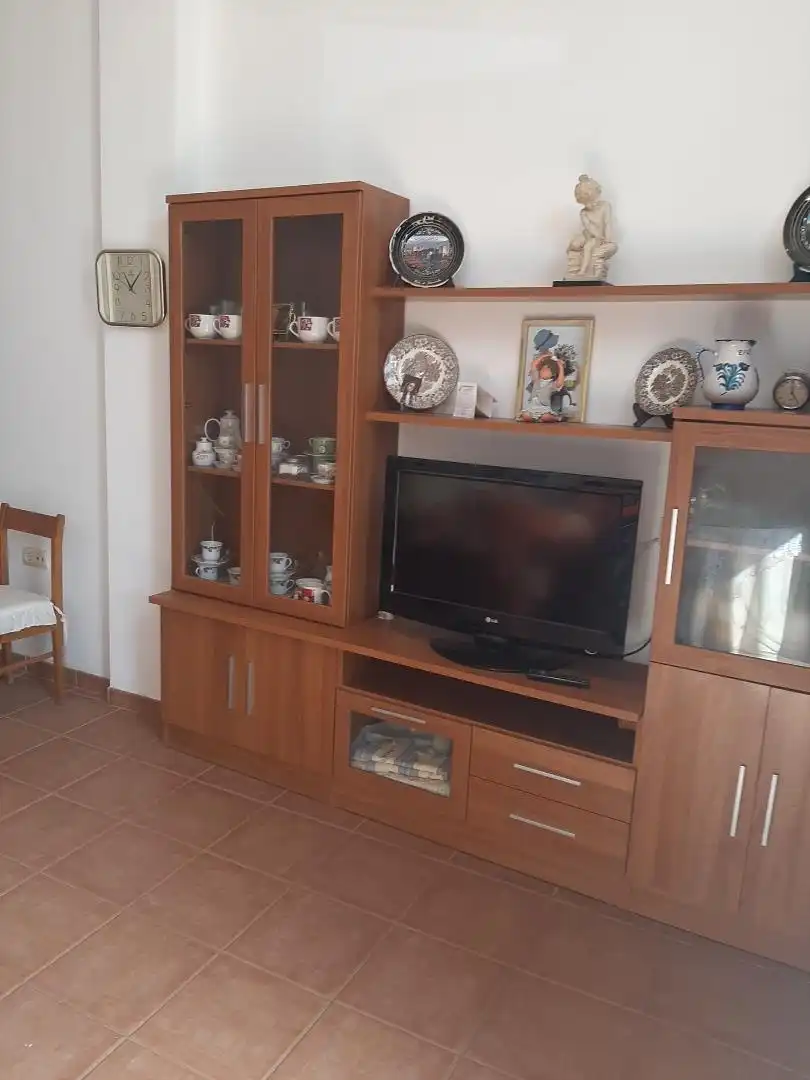 Sala d'estar de Planta baixa en venda en Elche de la Sierra amb Moblat, Forn i Rentadora