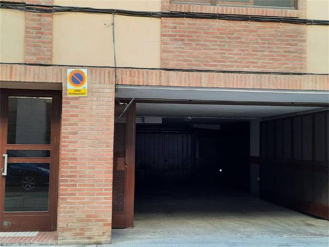 Garaje en Venta en Calle Libertad en Ejea de los Caballeros