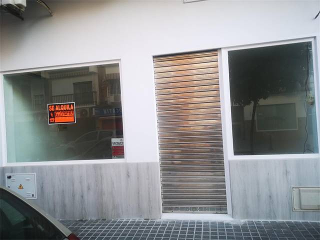 Local comercial en Alquiler en Calle López Amo, 5 en Santa Rosa - Valdeolleros