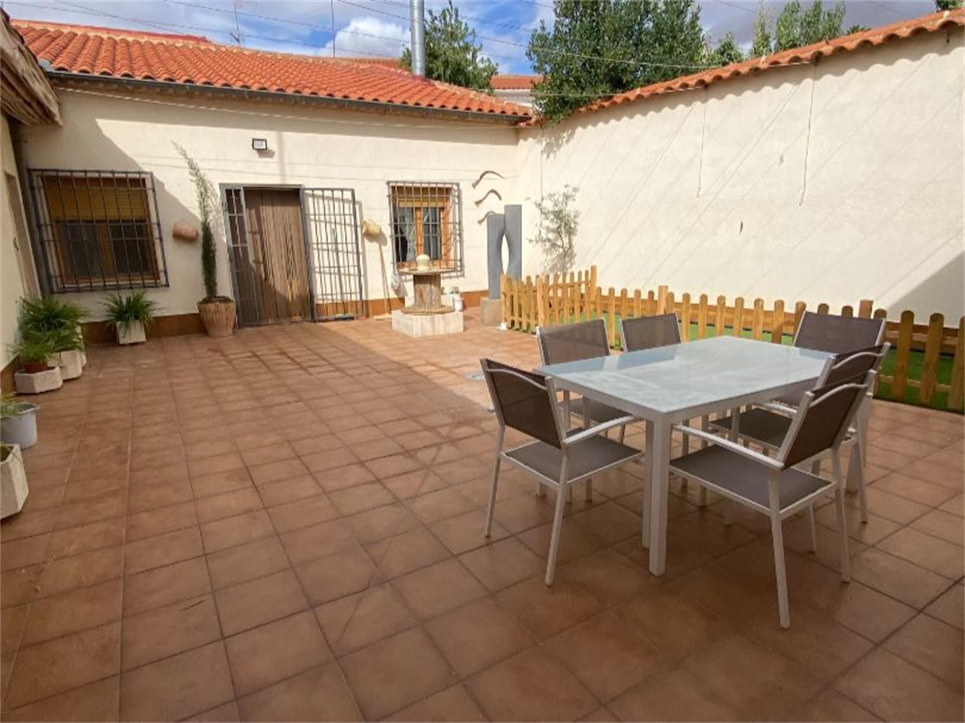 Garden of Planta baja for sale in Almagro  with Air Conditioner, Heating and Private garden
