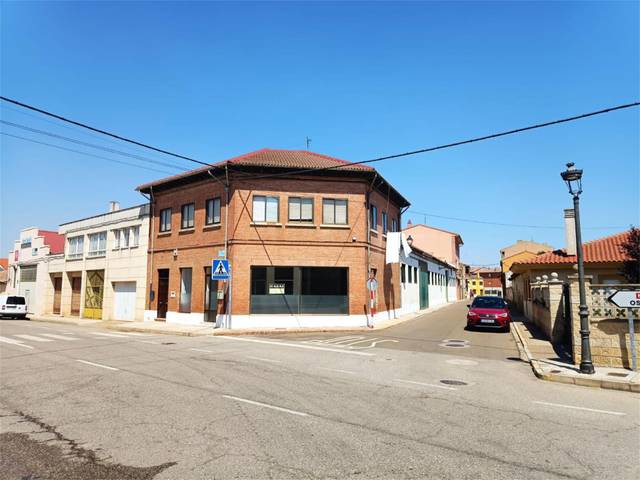 Local comercial en Alquiler en Avenida Castrojeriz, 15 en Melgar de Fernamental