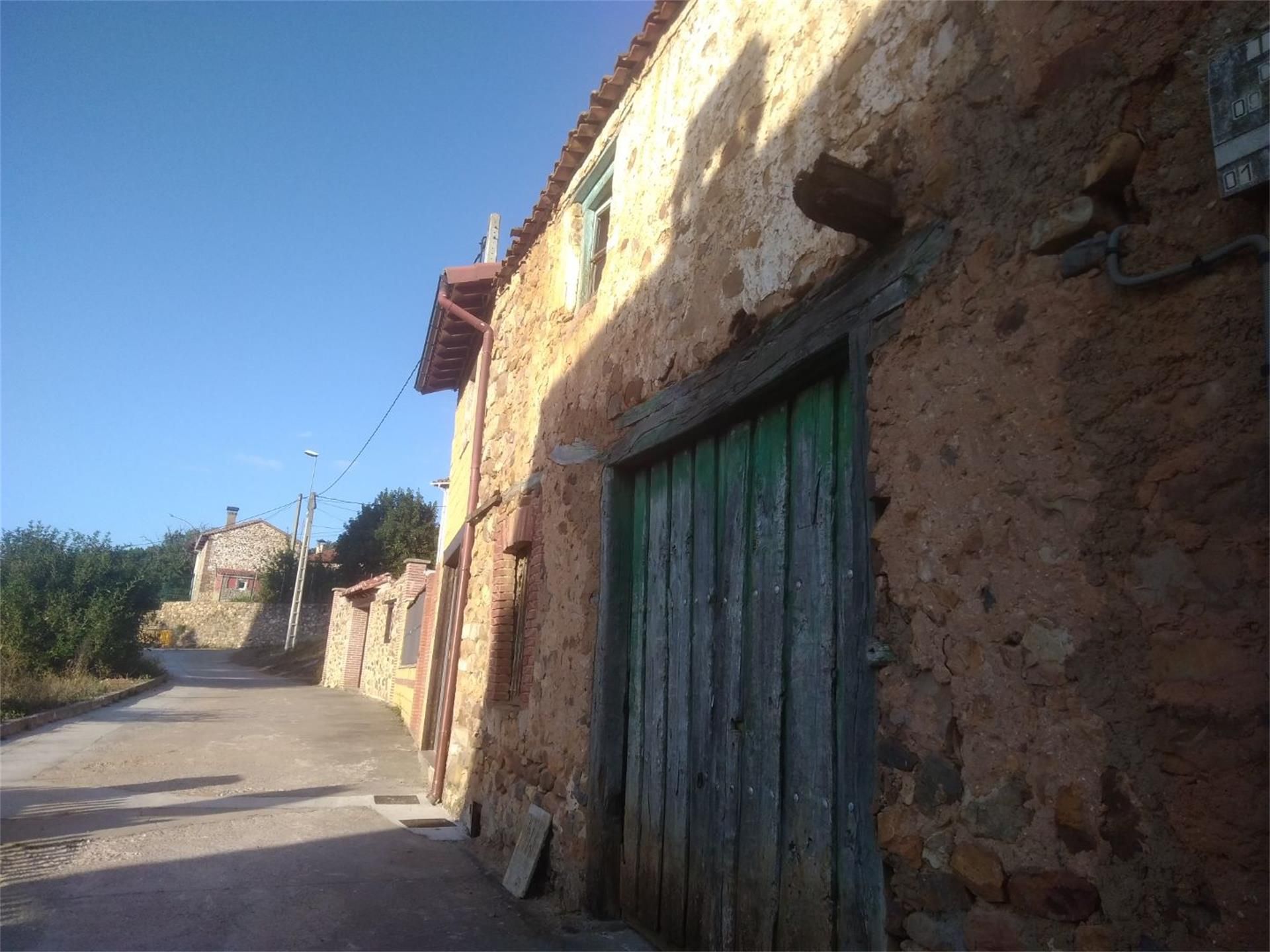 Exterior view of Residential for sale in Garrafe de Torío