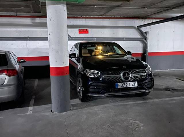 Garaje en Alquiler en Calle Joaquín Turina en Golf - El Carralero