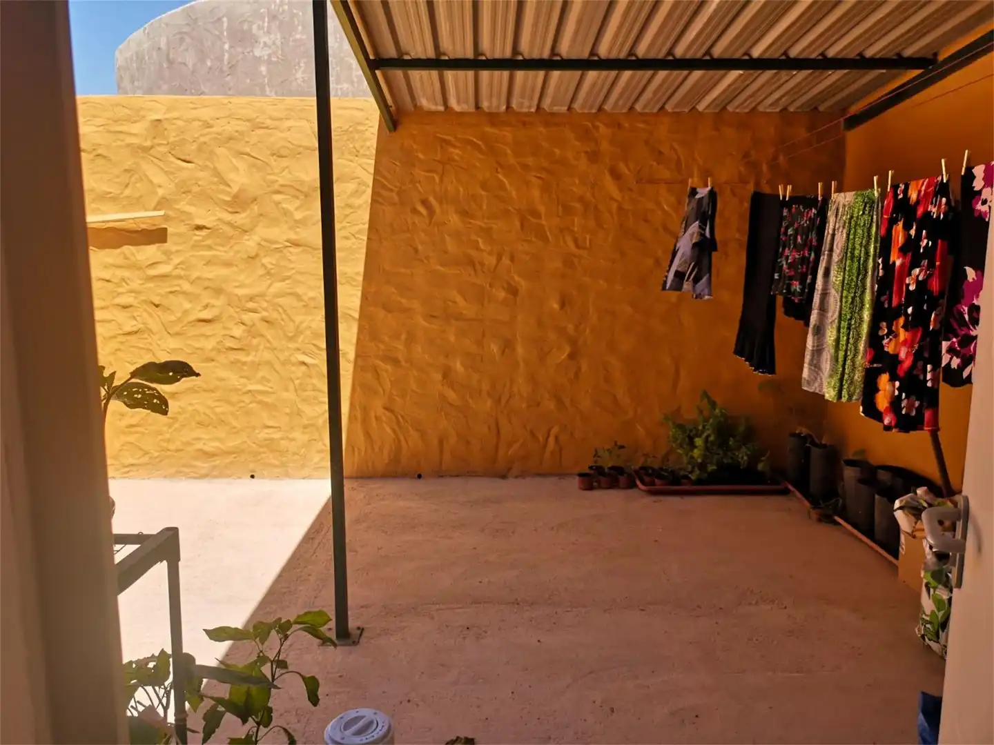 Zimmer in Hispanidad - Vivar Téllez Außenansicht von Einfamilien-Reihenhaus zur untervermieten in Vélez-Málaga mit Privatgarten, Terrasse und Möbliert