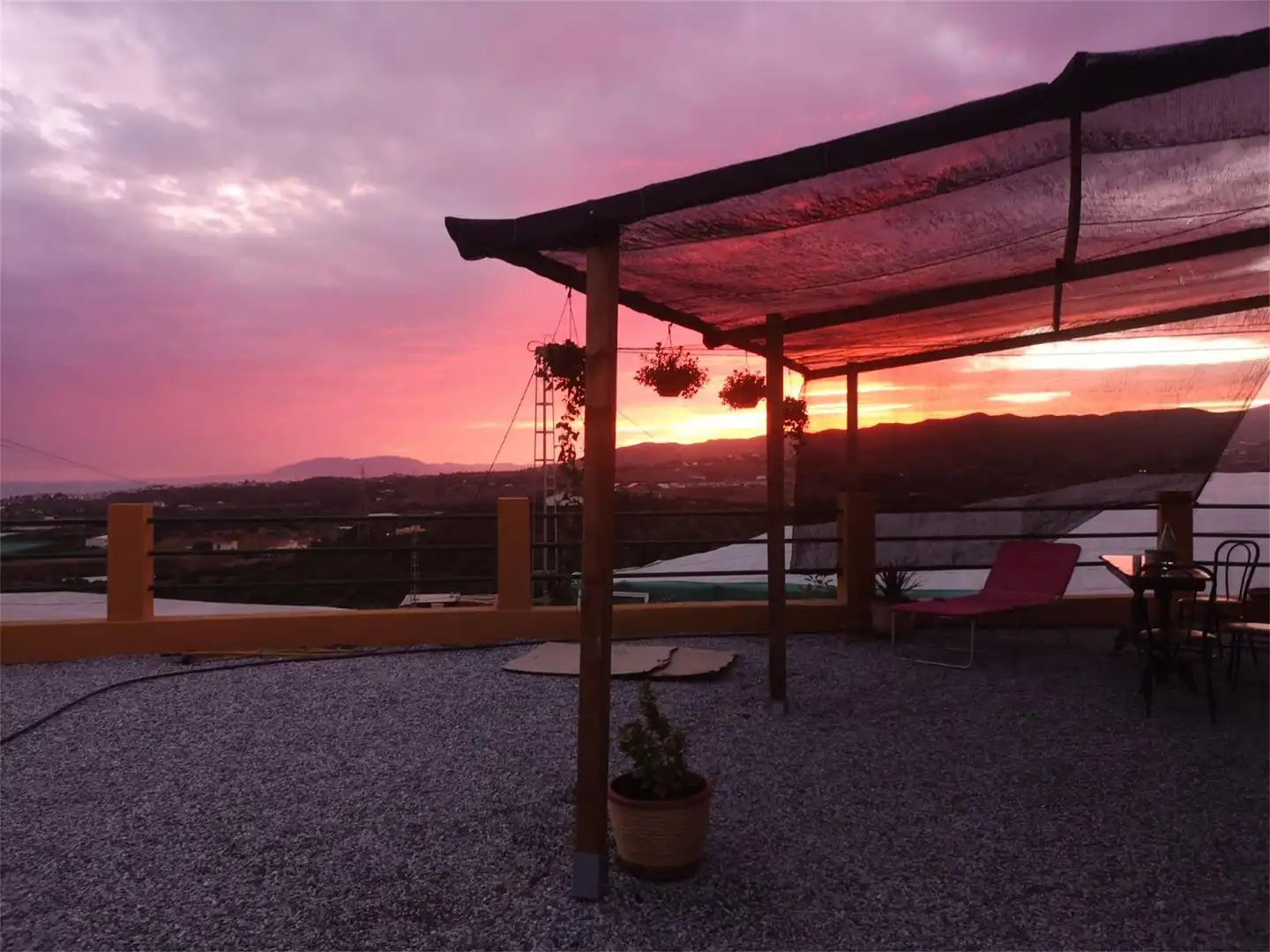 Zimmer in Hispanidad - Vivar Téllez Terrasse von Einfamilien-Reihenhaus zur untervermieten in Vélez-Málaga mit Privatgarten, Terrasse und Möbliert