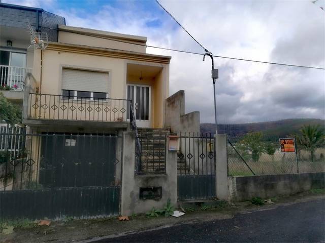 Casa-chalet en Venta en portelan, 2 en Larouco