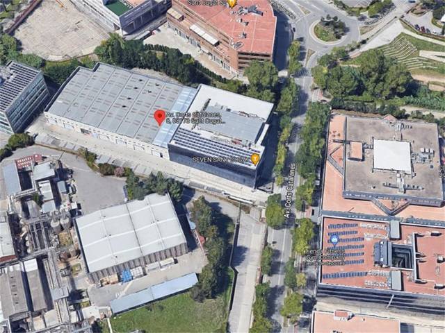 Garaje en Venta en Avinguda de les Corts Catalanes en Roquetes - Can Magí