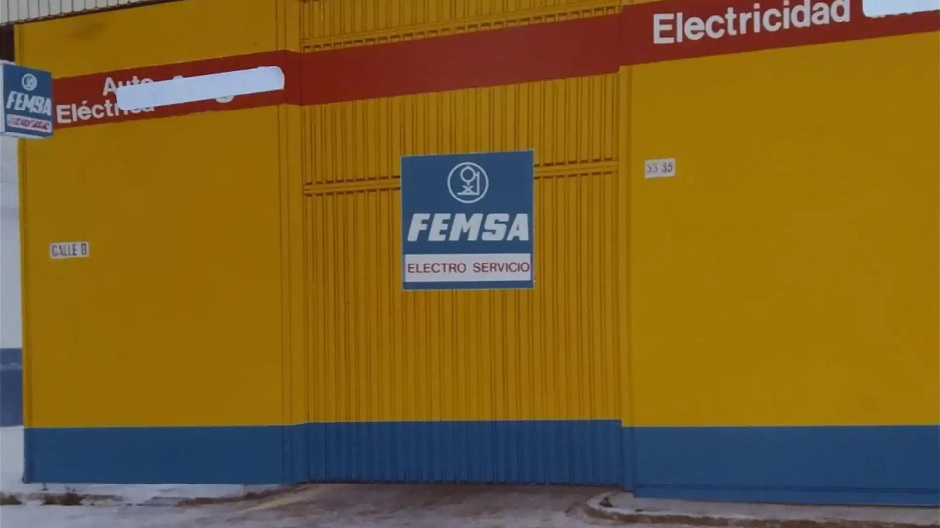 Vista exterior de Nave industrial en venta en  Sevilla Capital