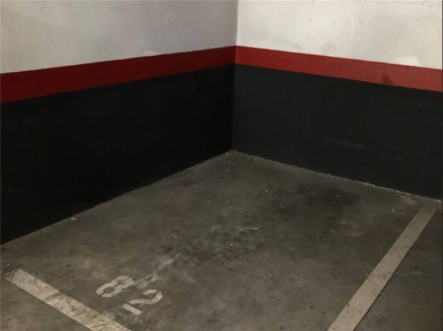 Garaje en Venta en Calle de Seseña, 56 en Aluche