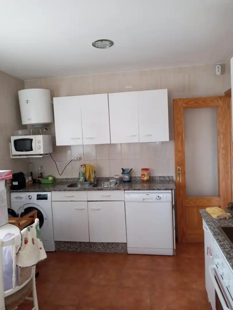 Casa o chalet en venta en Almansa Cocina de Casa o chalet en venta en Almansa con Piscina