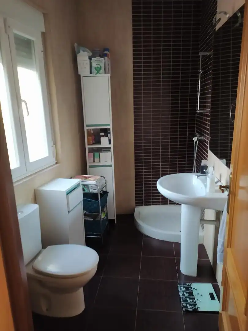 Flat for sale in Calle Regueró, 3, Villalobos Bathroom of Flat for sale in Villalobos with Heating