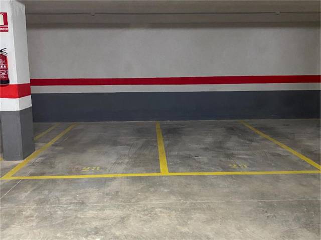 Garaje en Venta en Avenida Barcelona 92, 92 en Parc Central