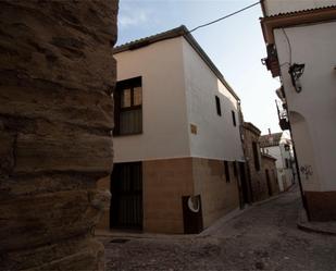 Exterior view of Single-family semi-detached for sale in Úbeda  with Air Conditioner