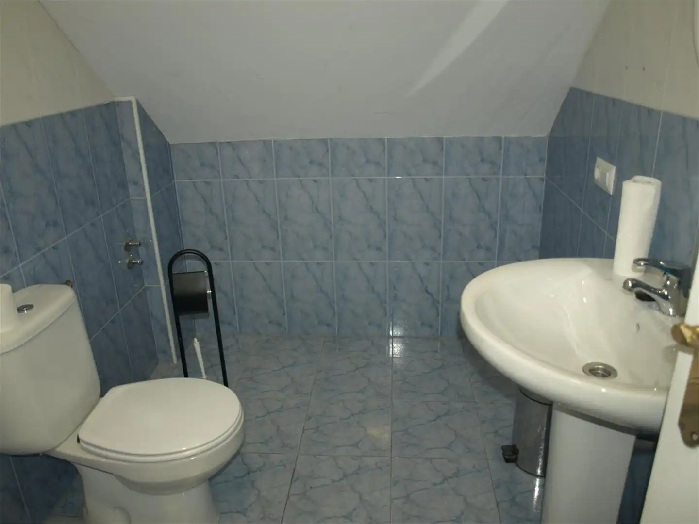 Oficina de alquiler en Calle Cañón del Río Lobos, San José - El Montalvo Baño de Oficina de alquiler en Salamanca