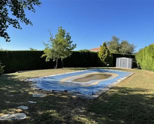 Swimming pool of House or chalet for sale in Elburgo / Burgelu  with Swimming Pool