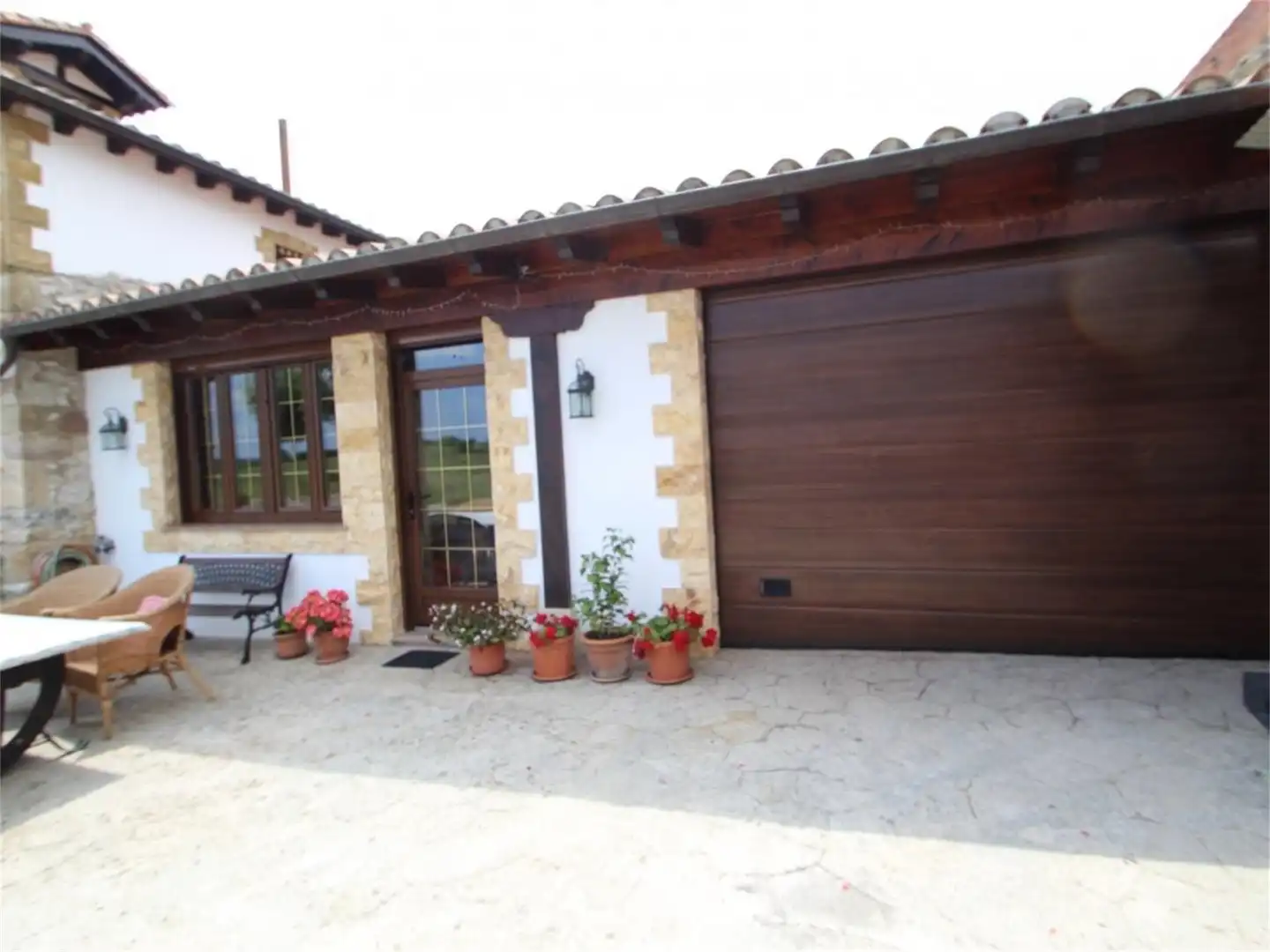 Casa o chalet en venta en Urbanización La Peñía, Valdáliga Vista exterior de Casa o chalet en venta en Valdáliga con Calefacción, Parquet y Terraza