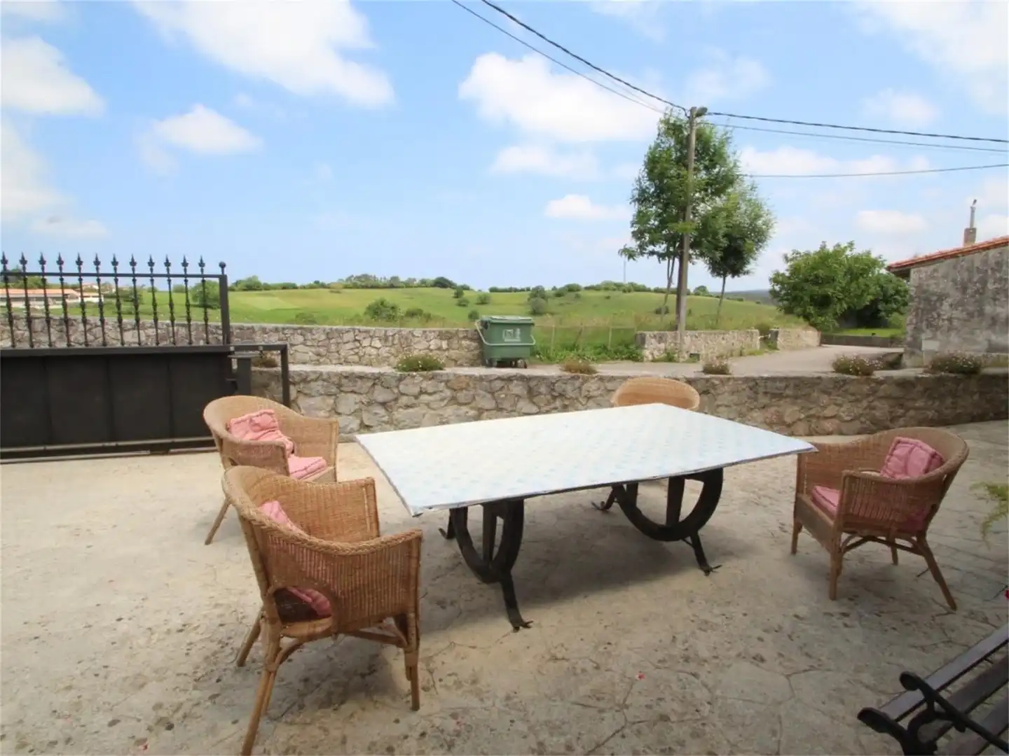 Casa o chalet en venta en Urbanización La Peñía, Valdáliga Terraza de Casa o chalet en venta en Valdáliga con Calefacción, Parquet y Terraza