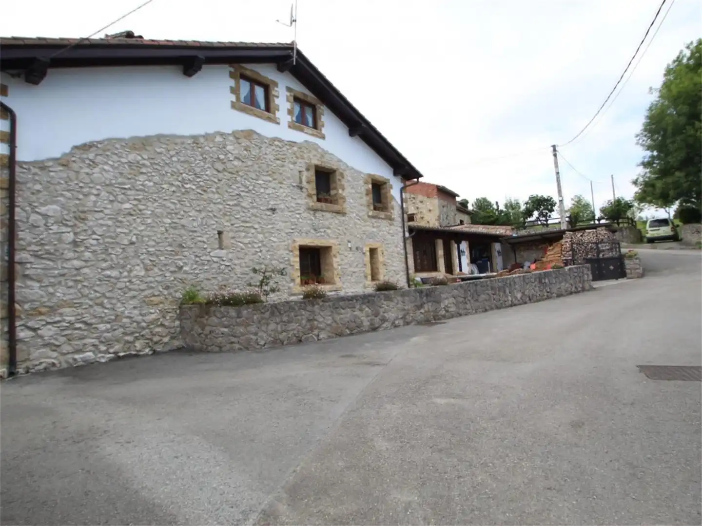 Casa o chalet en venta en Urbanización La Peñía, Valdáliga Vista exterior de Casa o chalet en venta en Valdáliga con Calefacción, Parquet y Terraza