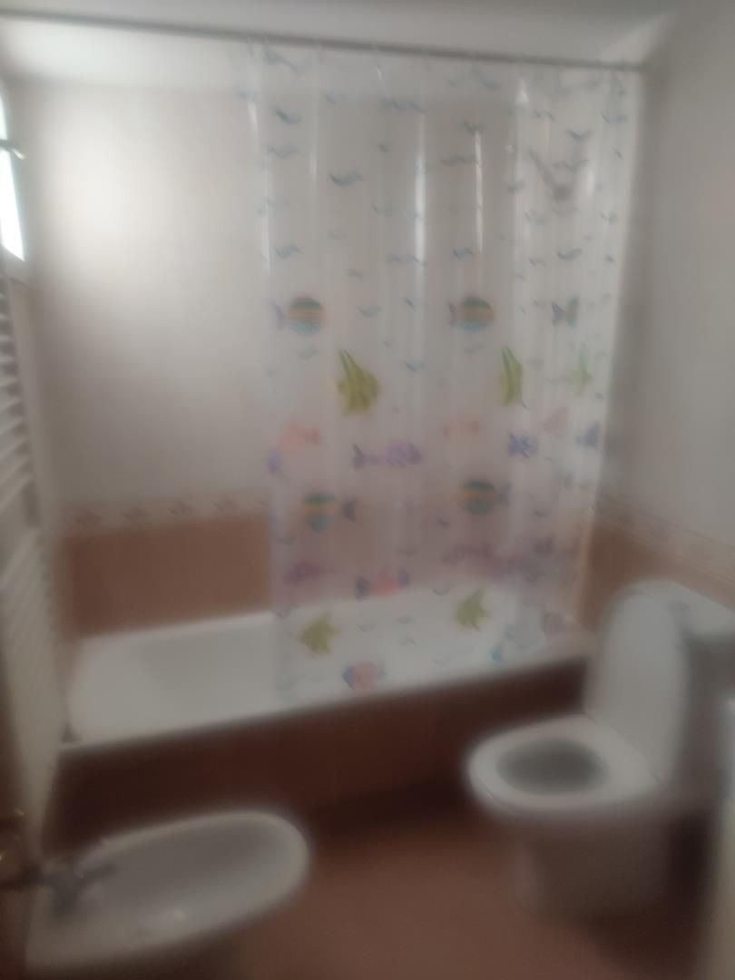 Bathroom of Duplex to share in Alcoy / Alcoi  with Air Conditioner, Heating and Terrace