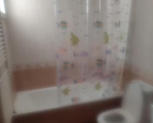 Bathroom of Duplex to share in Alcoy / Alcoi  with Air Conditioner and Terrace