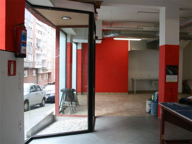 Local comercial en Venta en Calle Miguel Loredo Roca en Azeta - Abatxolo